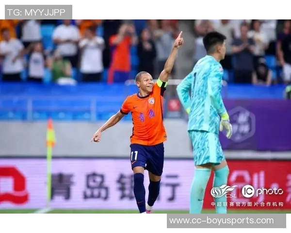 青岛海牛瞄准自由身罗马尼亚球员亚历山德鲁巴卢察加强阵容