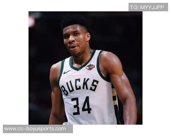 波蒂斯赛前祝贺字母哥第十次入选全明星字母哥携家人共庆这一荣耀时刻